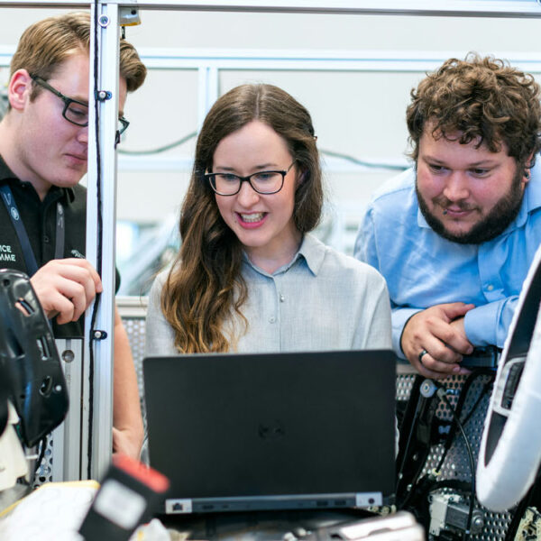 Technology and AI in Engineering/STEM Education: Preparing Engineering/STEM Graduates for Global Citizenship and Leadership